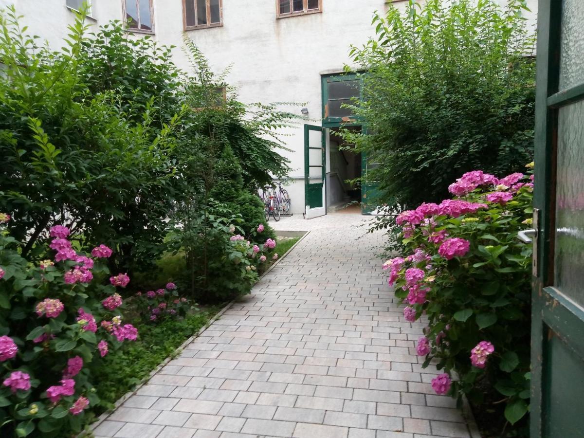 Central Garden Apartments Vienne Extérieur photo
